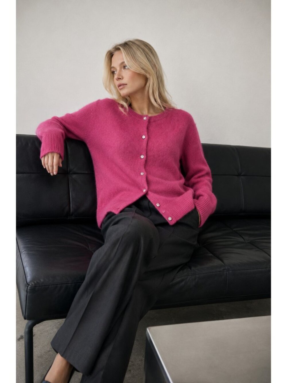 APT.9 Womens Large Pink Cashmere Blend Cardigan Sweater Rhinestone Buttons Soft